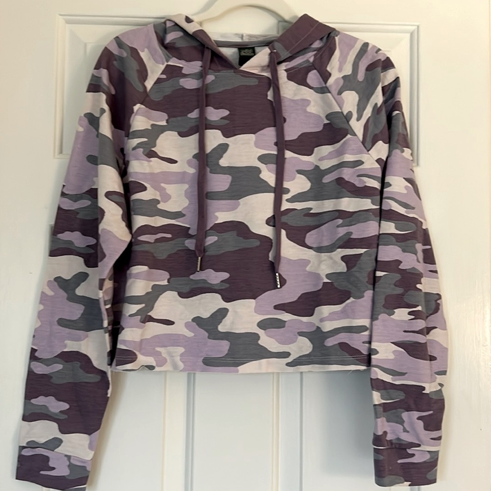 Wild Fable Purple Camouflage Cropped Lightweight Hoodie